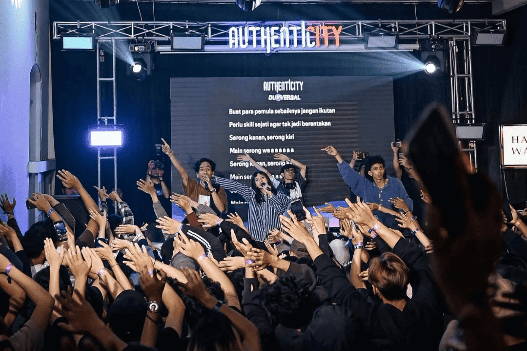 agres-id-sukses-dukung-authenticity-duoversal-roadshow-live-karaoke-with-ari-lesmana-di-12-kota