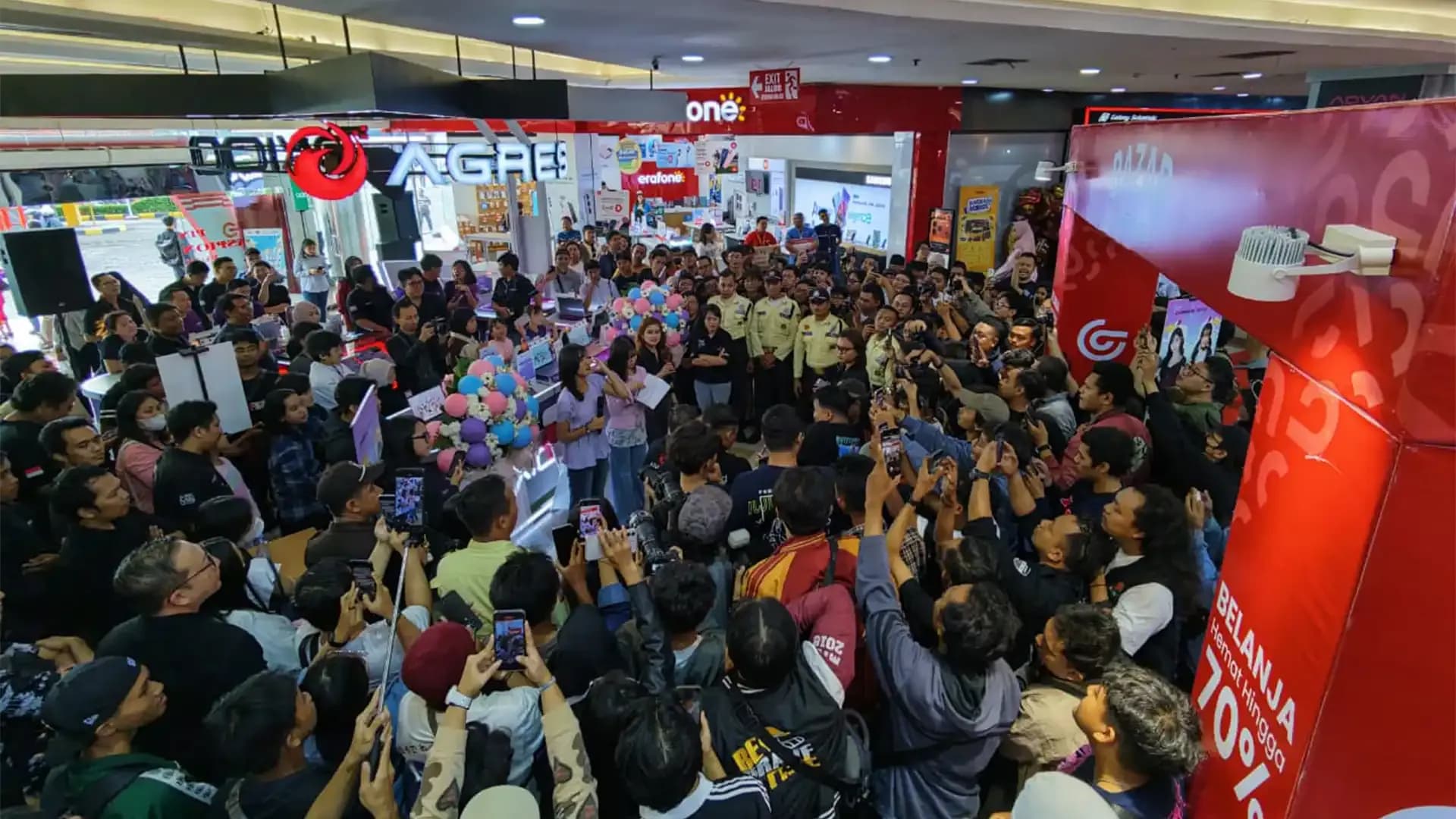 agres-id-x-axioo-x-jkt48-promo-serba-25rb-pecah-bareng-oniel-lulu-1
