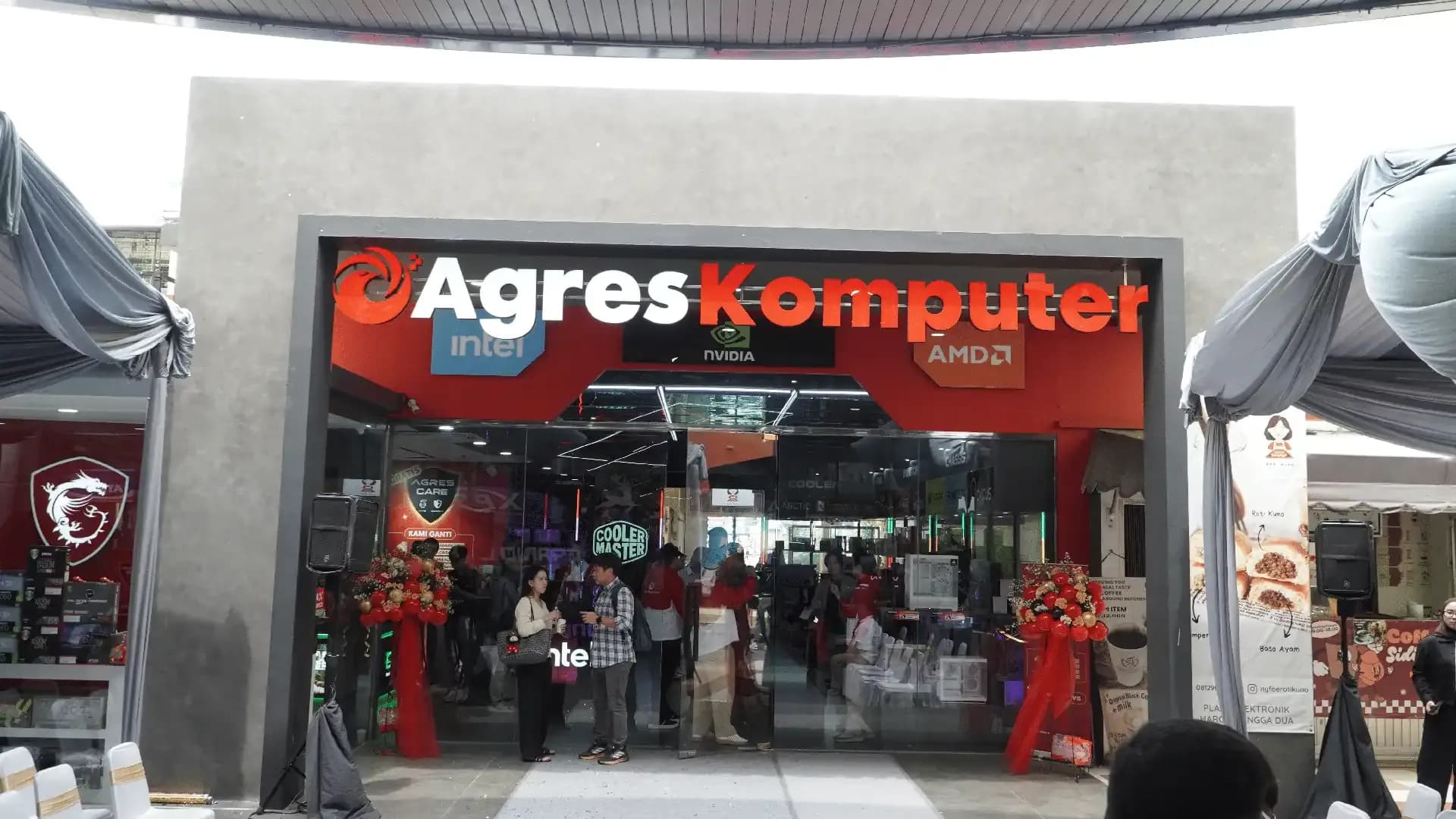 grand-opening-agres-komputer-di-harco-mangga-dua-dihadiri-artis-influencer-6