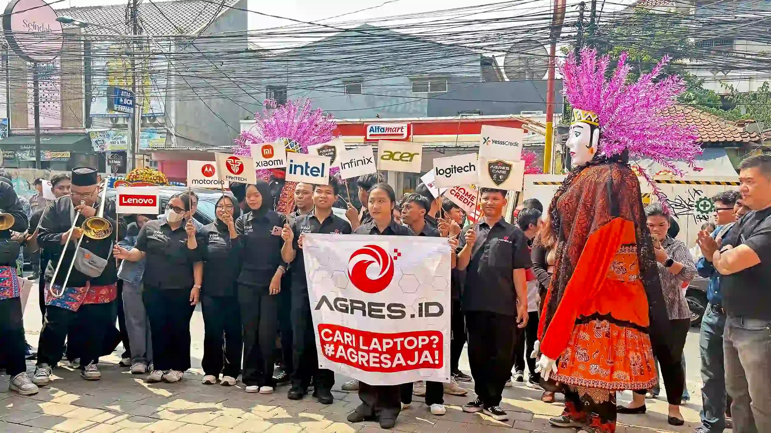 lenovo-exclusive-store-jakarta-timur-resmi-dibuka-di-condet-4