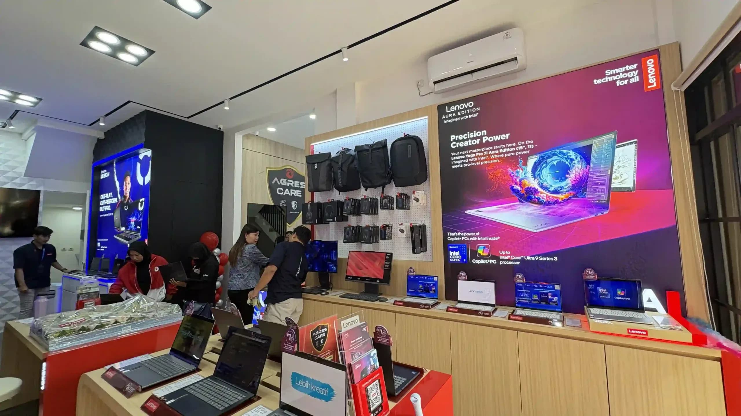 lenovo-exclusive-store-jakarta-timur-resmi-dibuka-di-condet-6
