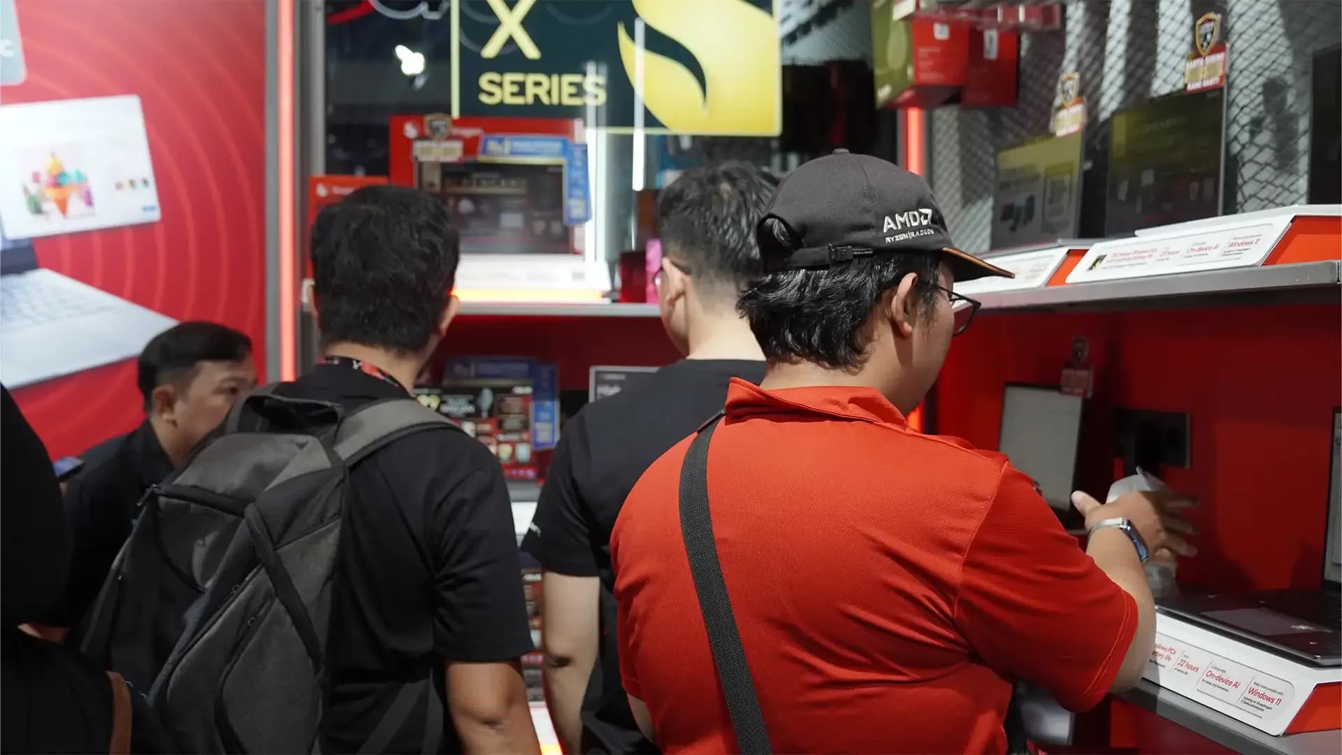 opening-store-snapdragon-x-agres-id-di-mall-ambassador-hadirkan-pengalaman-komputasi-arm-ai-on-device-terdepan-di-indonesia-1